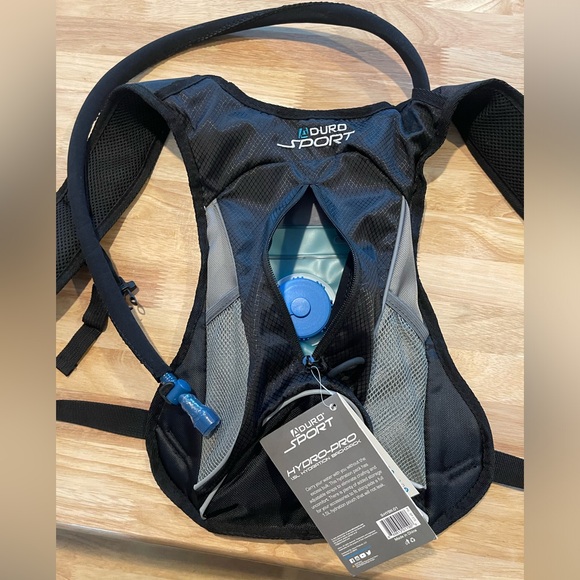 Aduro Sport Hydration Backpack (1.5L) - Picture 8 of 8